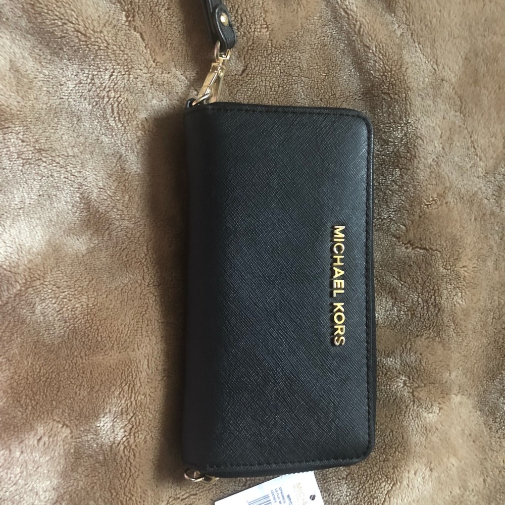 Michael Kors wristlet